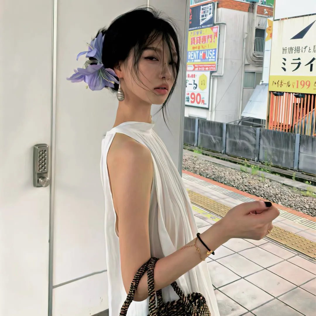 女税务官
